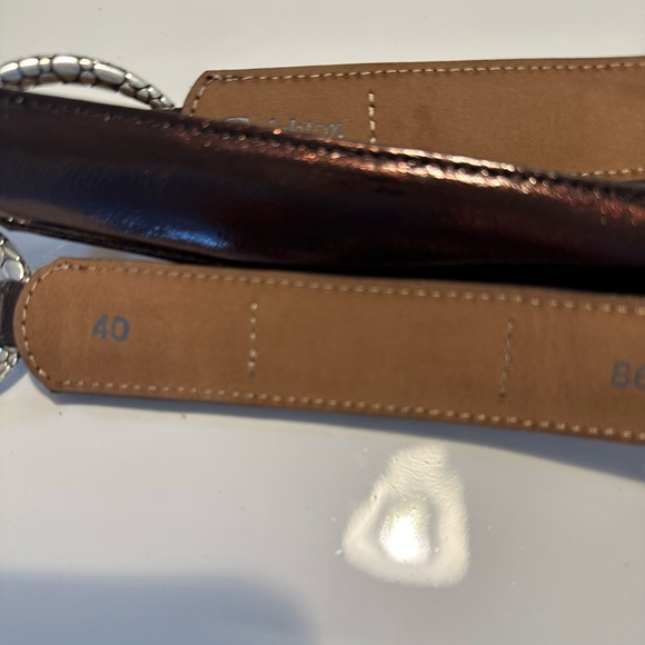 Upgrade Your Style with Brighton Bronze Leather Belt - Elegant & Versatile - Picture 5 of 7